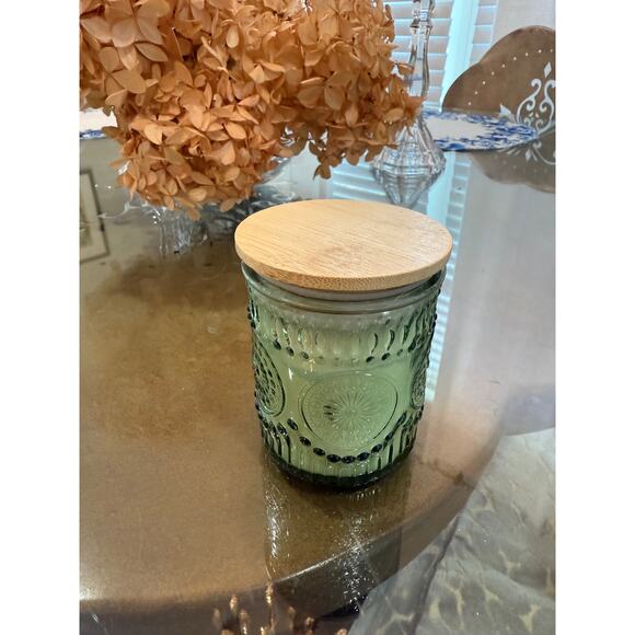 Candle in a Vintage crystal dish,  Vintage Decor - Picture 5 of 6